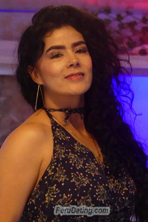 204739 - Yenny Age: 43 - Colombia