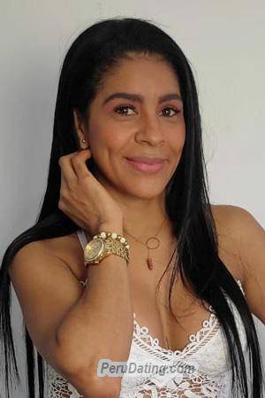 205734 - Yohana Age: 43 - Colombia