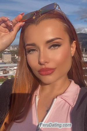 223578 - Ana Age: 22 - Costa Rica