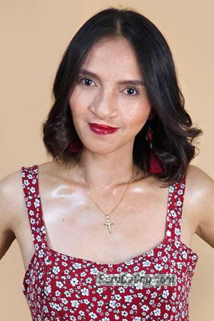 224023 - Rizzalyn Age: 36 - Philippines